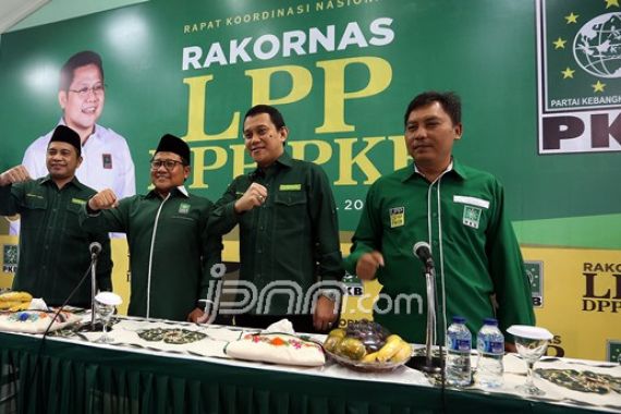 PKB: Daya Beli Masyarakat Semakin Lemah - JPNN.COM