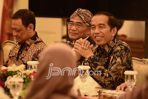 Jokowi Apresiasi Pegiat Literasi Menumbuhkan Minat Baca - JPNN.COM