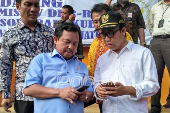 Bupati Banyumas: Lebih Baik Dihapuskan Daripada Dikurangi - JPNN.COM