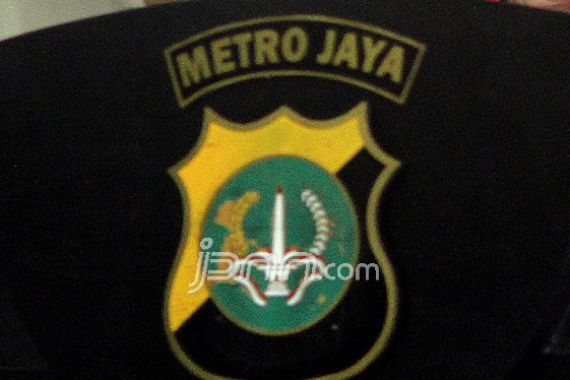Kapolda Metro Pecat 2 Anggotanya - JPNN.COM