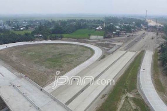 3 Ruas Jalan Tol Trans Sumatera Bisa Dilalui Pemudik - JPNN.COM