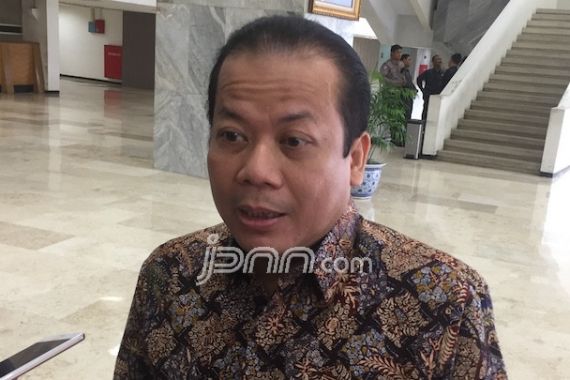 Taufik Kurniawan Ajak Publik Aktif Mengawasi Dana Desa - JPNN.COM