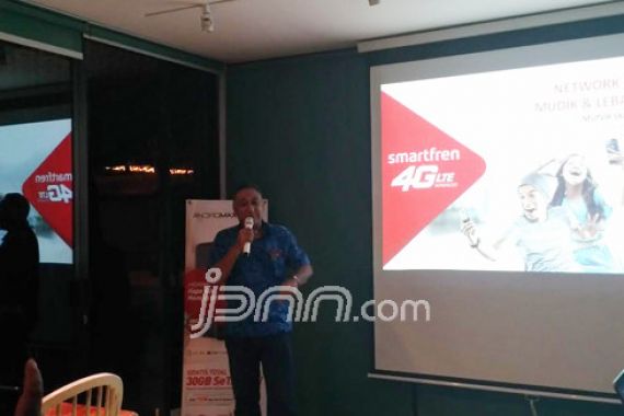 Smartfren Siapkan 60 Unit Mobil BTS Tanggulangi Overload Jaringan - JPNN.COM