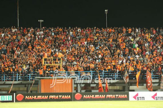 Ramadan, Stadion Segiri Tetap Oranye - JPNN.COM