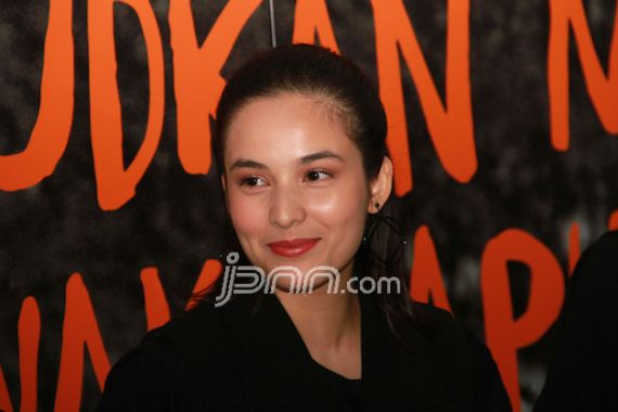 Chelsea Islan Ingin Ajarkan Bahasa Inggris ke Bocah Papua - JPNN.COM