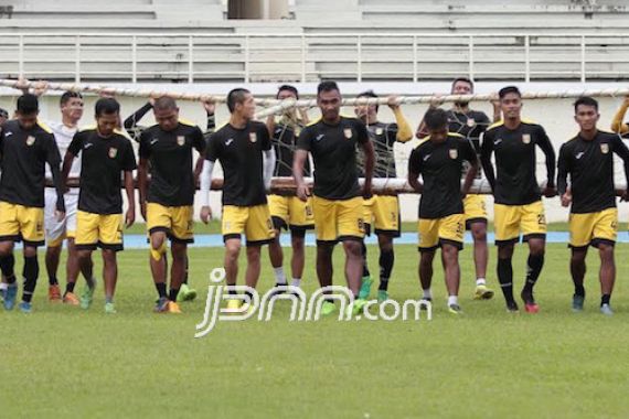 Mitra Kukar vs PS TNI: Mencari Obat Penawar Luka - JPNN.COM