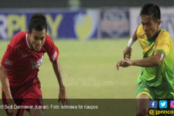 Eks Kapten PSPS Jalani Operasi Cedera Lutut di Jakarta - JPNN.COM