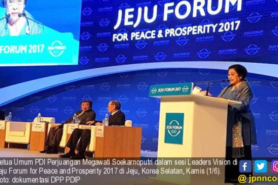 Megawati Tawarkan Pancasila sebagai Ideologi Asia - JPNN.COM