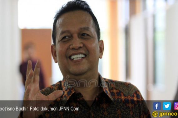 Mantan Ketum PAN Soetrisno Bachir Merapat ke Jokowi - JPNN.COM
