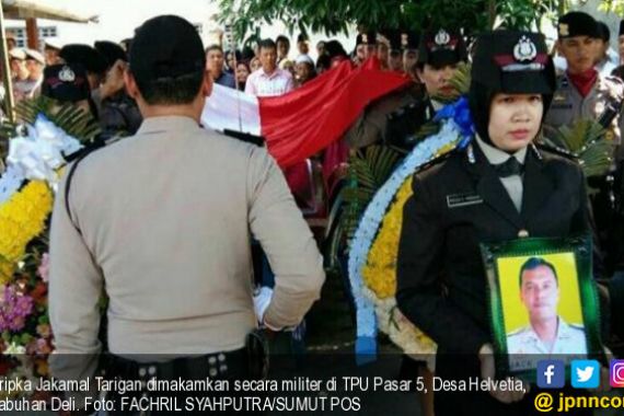 Bripka Jakamal Sudah Keluarkan Tembakan,Gerombolan Itu Makin Liar, Jleb! Tewas - JPNN.COM