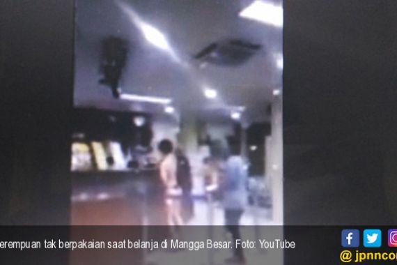 Heboh! Perempuan Belanja di Minimarket Hanya Pakai Celana Dalam - JPNN.COM