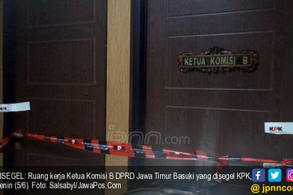 Gelar OTT di Surabaya, KPK Segel Ruang Kerja Legislator Gerindra - JPNN.COM