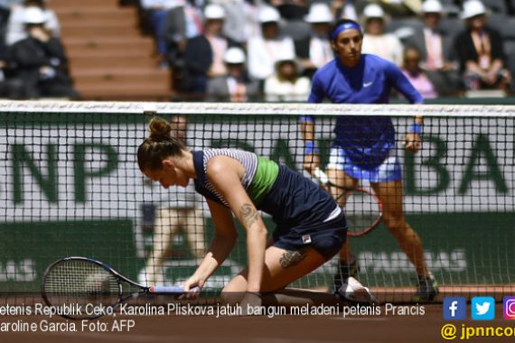 Petenis Cantik Punya Tato Unik Ini Lolos ke Semifinal Roland Garros - JPNN.COM