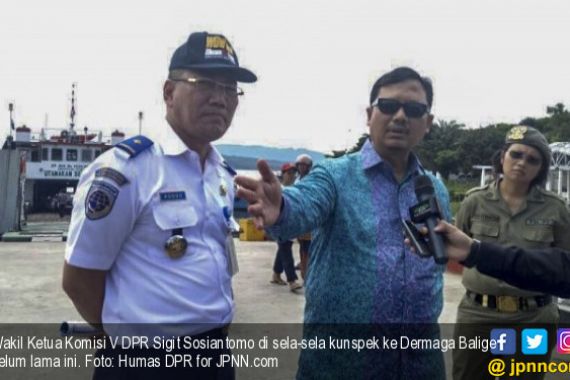 Komisi V DPR Dorong Revitalisasi Pembangunan Dermaga Balige - JPNN.COM