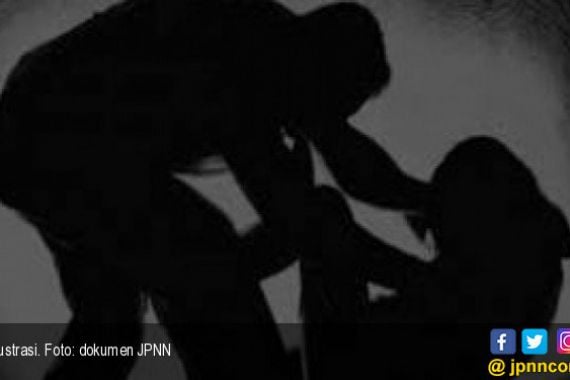Diserang Predator Seksual, Siswi SMA Ini Nekat Loncat dari Angkot Ngebut - JPNN.COM