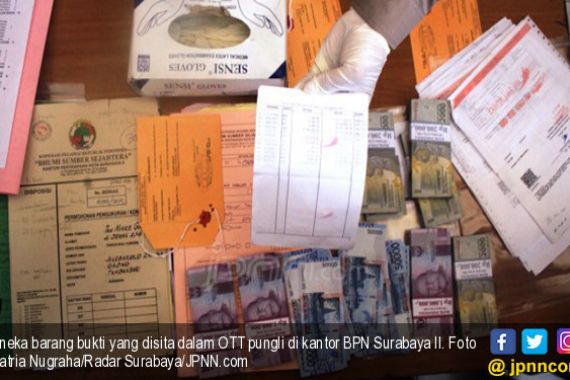 Pungli BPN Surabaya, Uang Diduga Mengalir ke Kasi - JPNN.COM