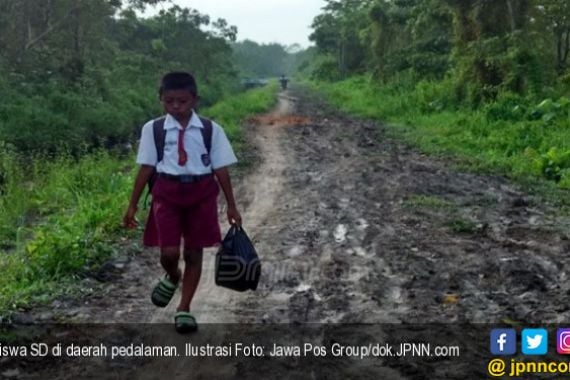 PPDB 2019: Muhadjir Berkisah tentang Siswa Tempuh 15 KM ke Sekolah - JPNN.COM