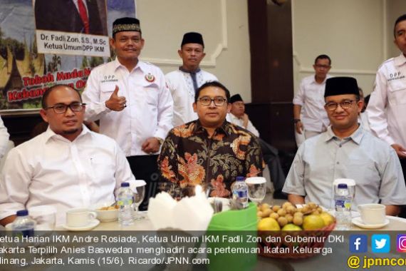 Anak Buah Prabowo Prihatin Jurkam Jokowi Terima Suap - JPNN.COM