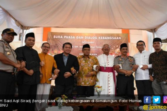 Kiai Said: Islam Nusantara Bisa Menjadi Jembatan Perdamaian Antaragama - JPNN.COM