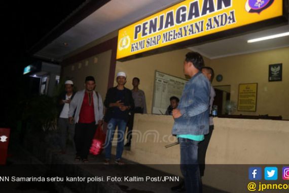 Lihatlah! Dini Hari, BNN Serbu Kantor Polisi - JPNN.COM