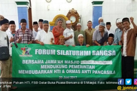 Bersihkan Paham HTI, FSB Gelar Buka Puasa Bersama di 5 Masjid - JPNN.COM