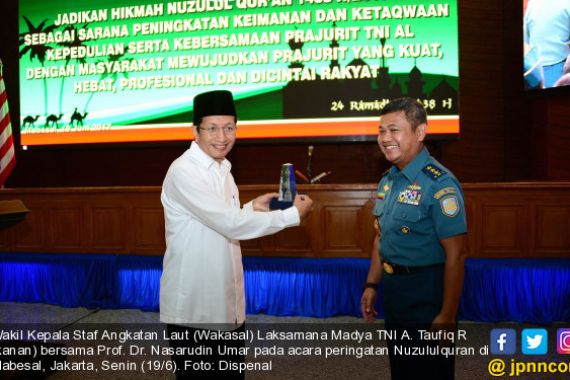 Peringatan Nuzululquran Perkuat Iman Prajurit TNI AL - JPNN.COM