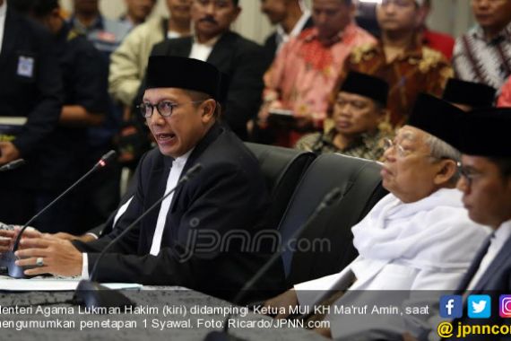 Menteri Agama: 6 Petugas yang Disumpah, Semuanya Melihat Hilal - JPNN.COM