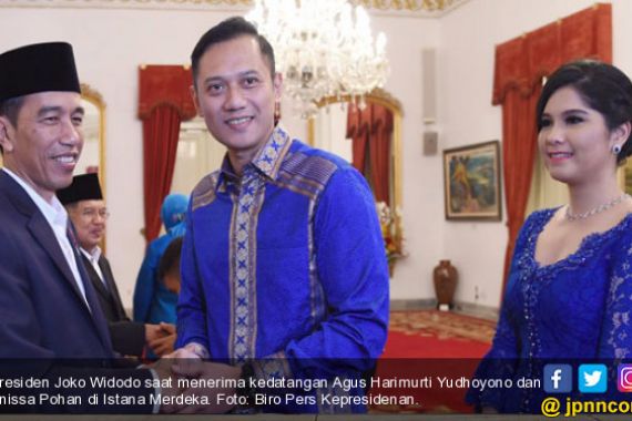 Mesranya Agus Yudhoyono dan Jokowi di Istana Negara - JPNN.COM