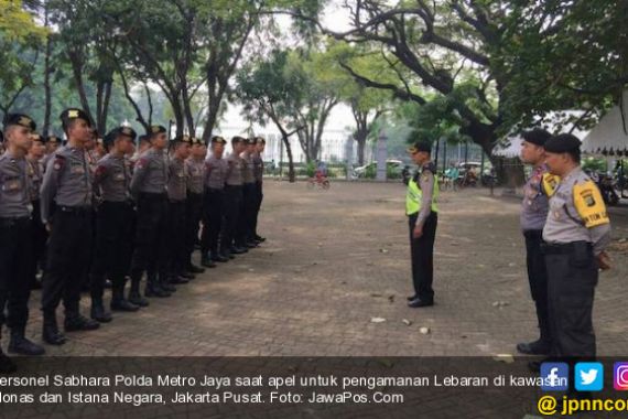 Terima Kasih, Pak Polisi Rela Berlebaran di Jalanan demi Amankan Idulfitri - JPNN.COM
