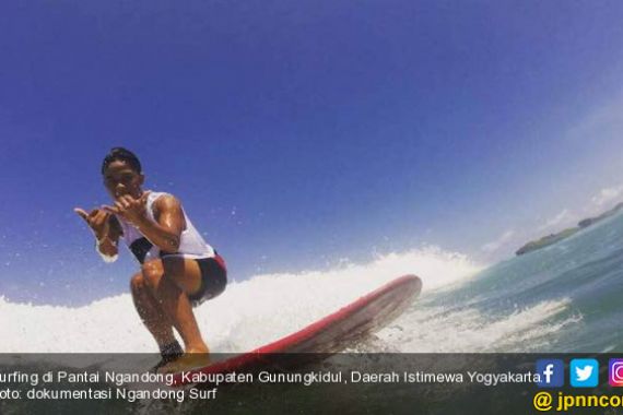 Wonderful, Inilah Pantai-Pantai Favorit untuk Surfing di Yogyakarta - JPNN.COM
