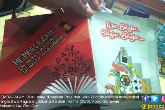 Oalah... Ternyata Begini Buku dari Pak Jokowi - JPNN.COM