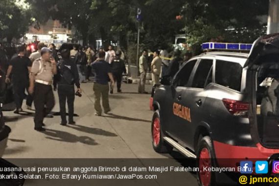 Pelaku Penusukan Brimob di Dalam Masjid Itu Seorang Mahasiswa, Namanya... - JPNN.COM