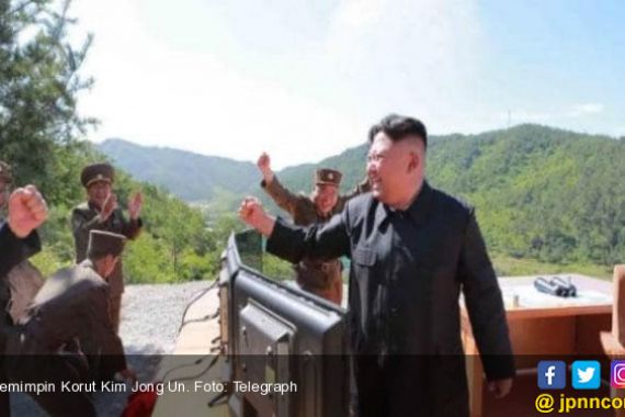 Kim Jong-un Girang Banget Sukses Uji Coba Misil - JPNN.COM