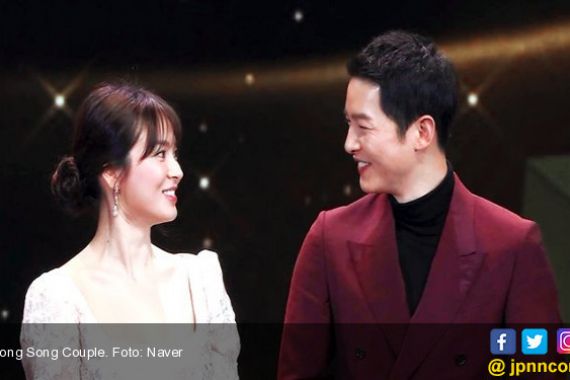 Pernikahan Penuh Bintang Song Song Couple - JPNN.COM