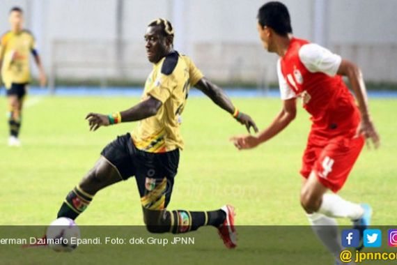 Bhayangkara FC Yakin Dzumafo Bisa Gantikan Peran Spaso - JPNN.COM