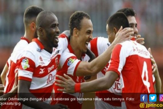 Jelang Laga, Odemwingie Malah Puji Michael Essien - JPNN.COM