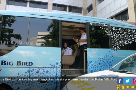 Blue Bird Luncurkan Layanan Angkutan Wisata Berstandar Kelas VIP - JPNN.COM