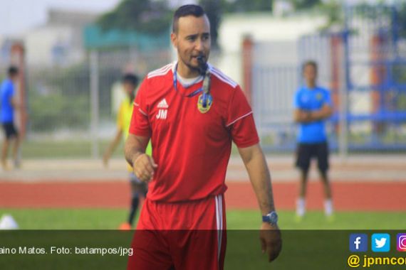 Pelatih 757 Kepri Jaya Dorong Penggunaan Wasit Asing di Liga 2 - JPNN.COM