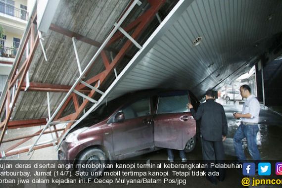 Jokowi: Jangan Ada Lagi Kasus Bangunan Proyek Roboh - JPNN.COM