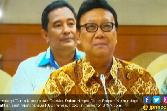 Mendagri Yakin Siskamling Ampuh Cegah Terorisme - JPNN.COM