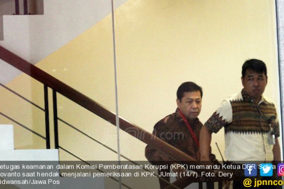 Baru Saja Menang Praperadilan, Novanto Sudah Dicegah Lagi - JPNN.COM
