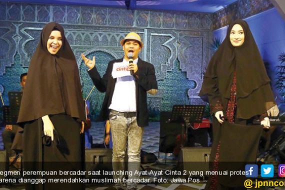 Dewi Sandra Dituding Melecehkan Muslimah Bercadar, Artis Ini Beri Dukungan - JPNN.COM