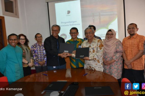 STP NHI Bandung dan SBM ITB Kolaborasi Kuatkan Kewirausahaan Pariwisata - JPNN.COM