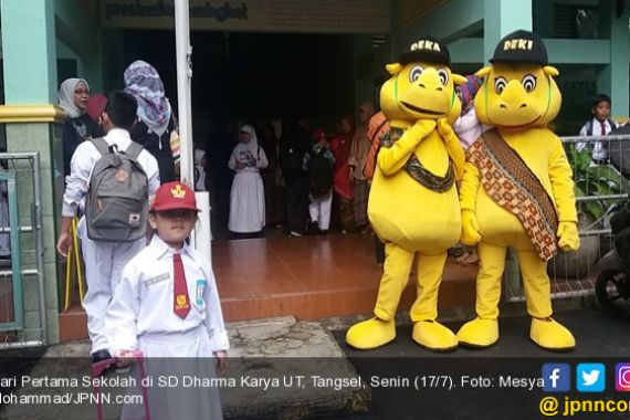 Hari Pertama Sekolah Belum Terapkan Delapan Jam Belajar - JPNN.COM