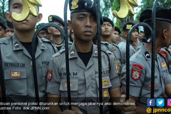 Massa Aksi Tolak Perppu Ormas Gagal Lewat Jalan Merdeka Selatan, Akhirnya… - JPNN.COM
