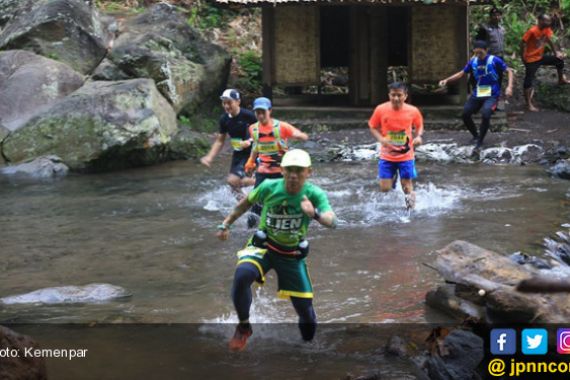 Ayo Berlari dengan Latar Belakang Alam di Ijen Green Run 2017 - JPNN.COM