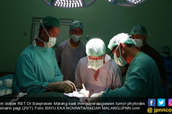 Tumor Payudara Maria Berhasil Diangkat, Berat 10 Kilogram - JPNN.COM