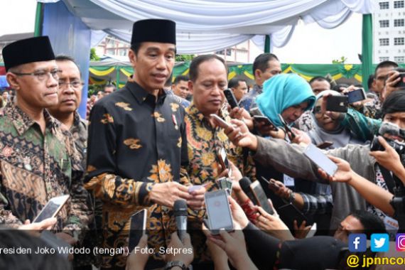 Simak! Pernyataan Keras Jokowi soal Insiden di Masjid Al Aqsa - JPNN.COM