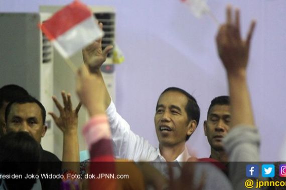Jokowi Bagikan 4.212 Sertifikat Tanah di Magelang - JPNN.COM