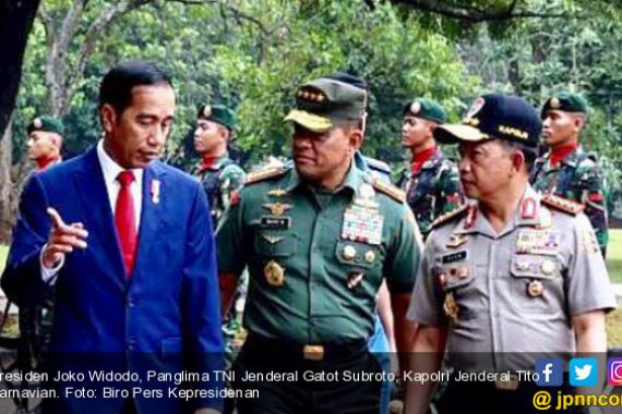 Di Depan Jokowi, Panglima: Jangan Ragukan Kesetiaan TNI - JPNN.COM